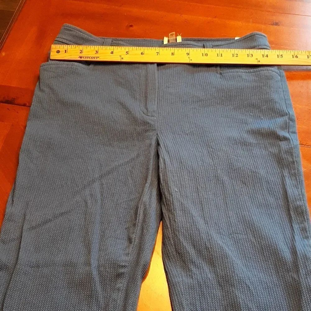 Anne Klein Blue Capris - Picture 7 of 8